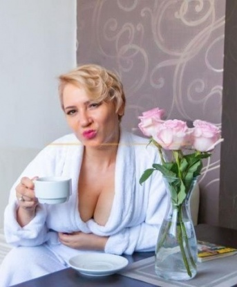 Полина